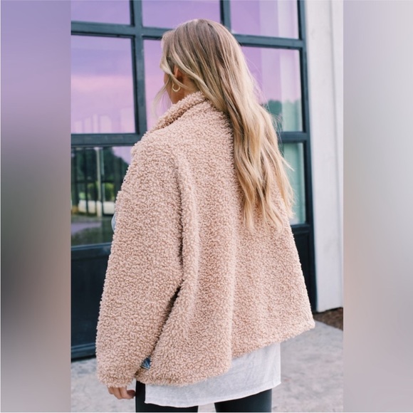 ANTHROPOLOGIE NWT BLANK NYC FUZZY WUZZY SHERPA DENIM JACKET 🔥 - Picture 5 of 7